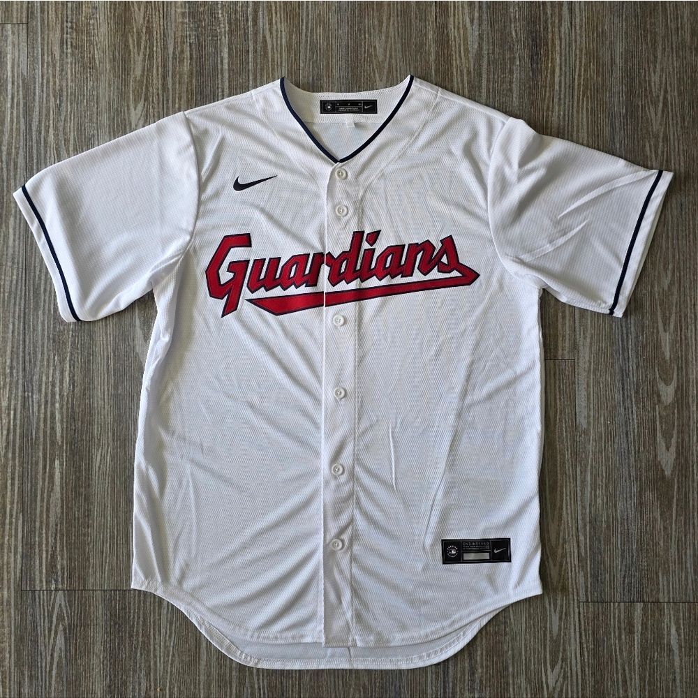 Nike Cleveland Guardians Baseball Home Jersey Mens's Size Medium M Button New